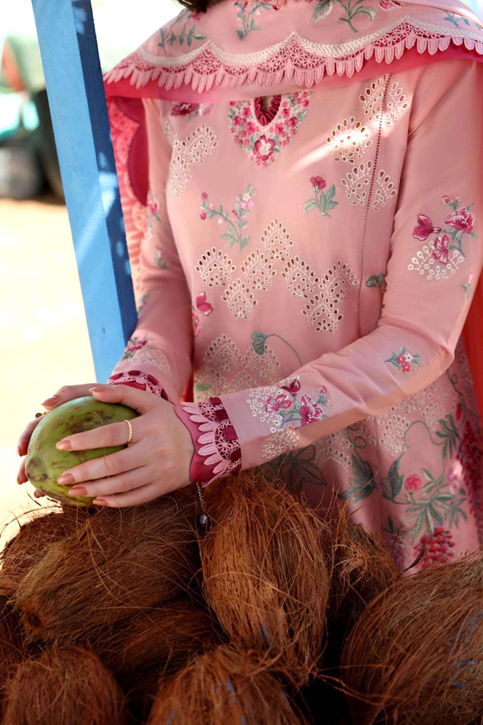 LANA (ZL23-04 B) 5 LANA (ZL23-04 B)