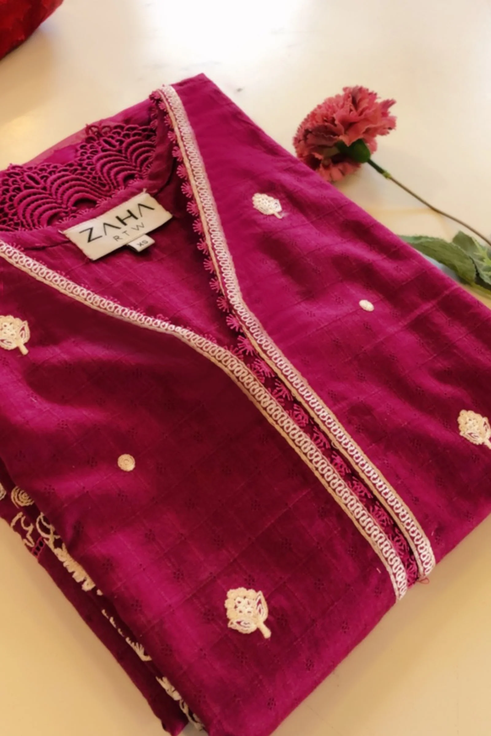 FLORAL MARORI (ZRW-20762) 4 FLORAL MARORI (ZRW-20762)