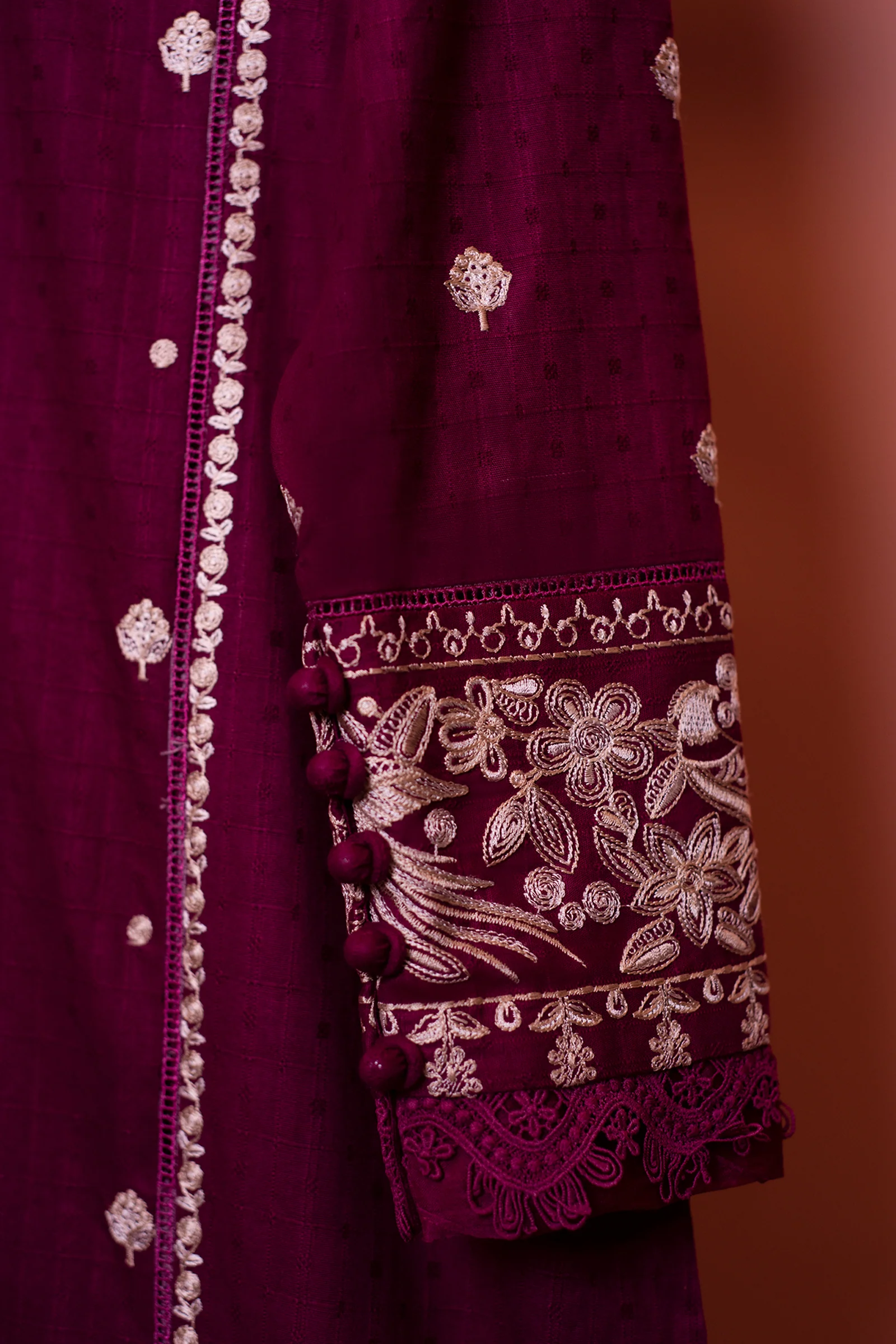 FLORAL MARORI (ZRW-20762) 7 FLORAL MARORI (ZRW-20762)