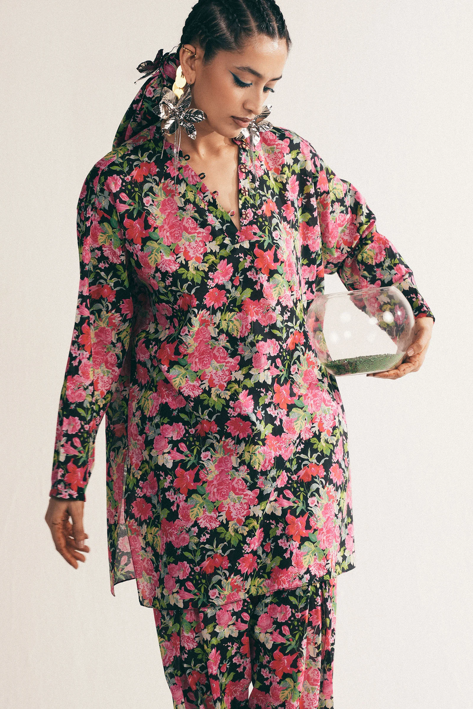 CRIMSON GARDEN (ZLF-21491)-SHIRT