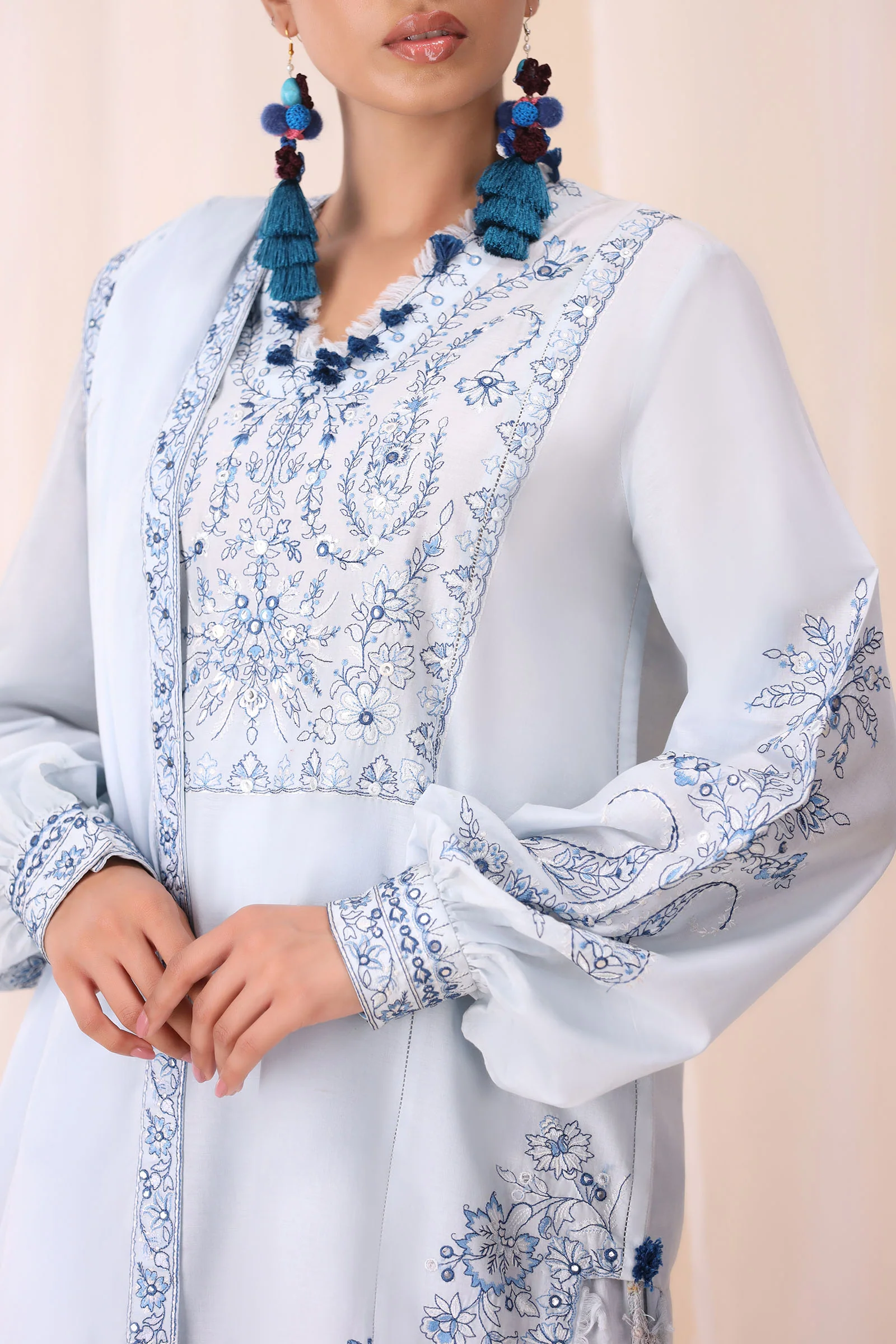PARISA (ZRW-21384)