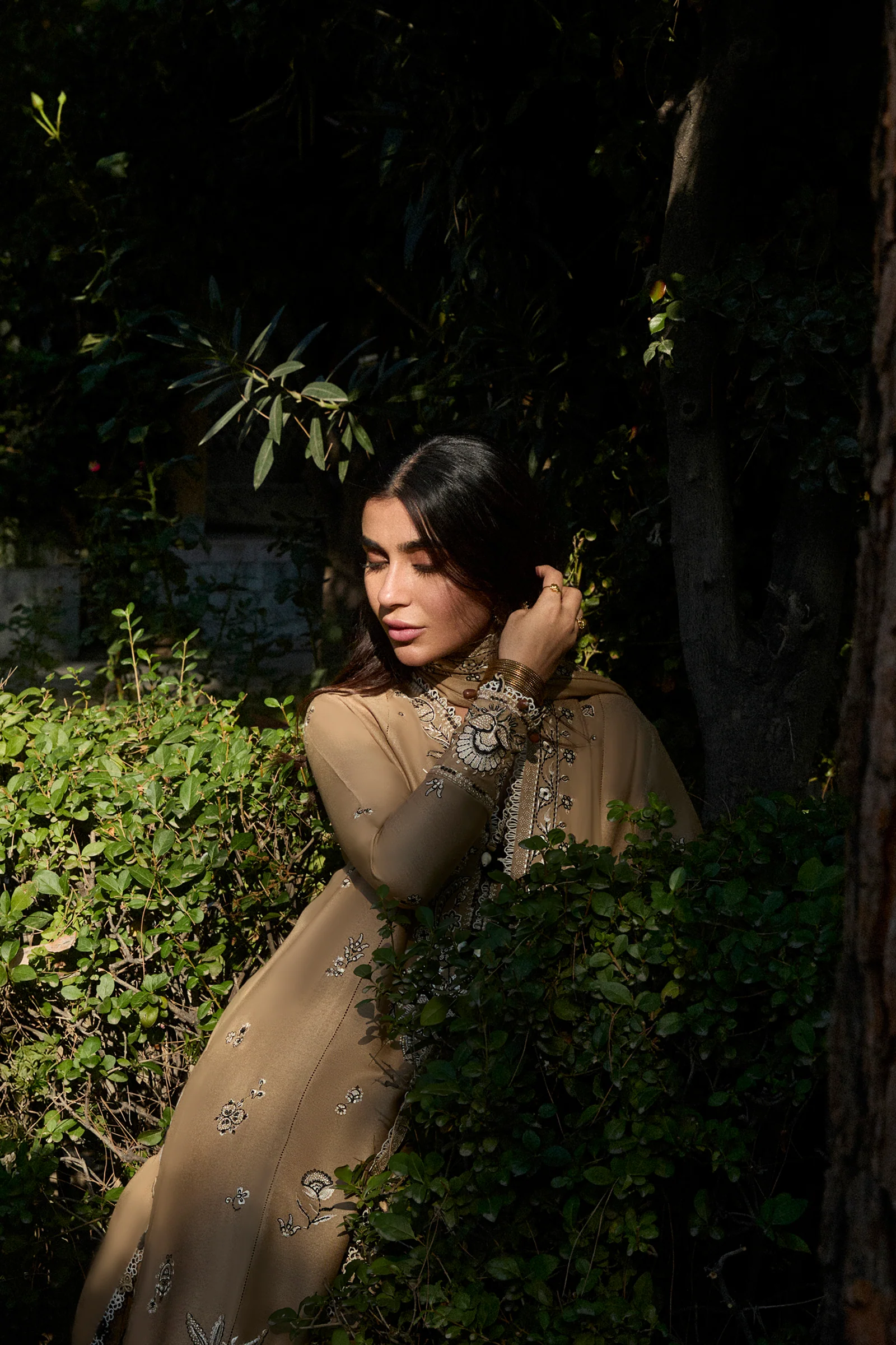 SUZANI (ZW24-10) 5 SUZANI (ZW24-10)