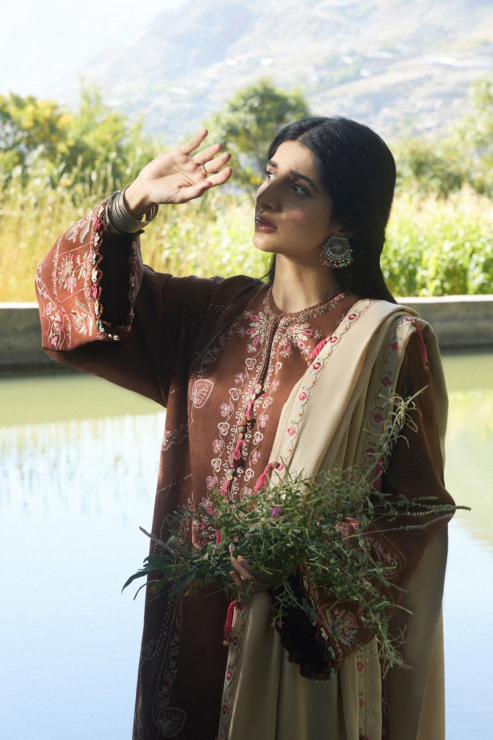 SAHIBA (ZW24-14) 3 SAHIBA (ZW24-14)