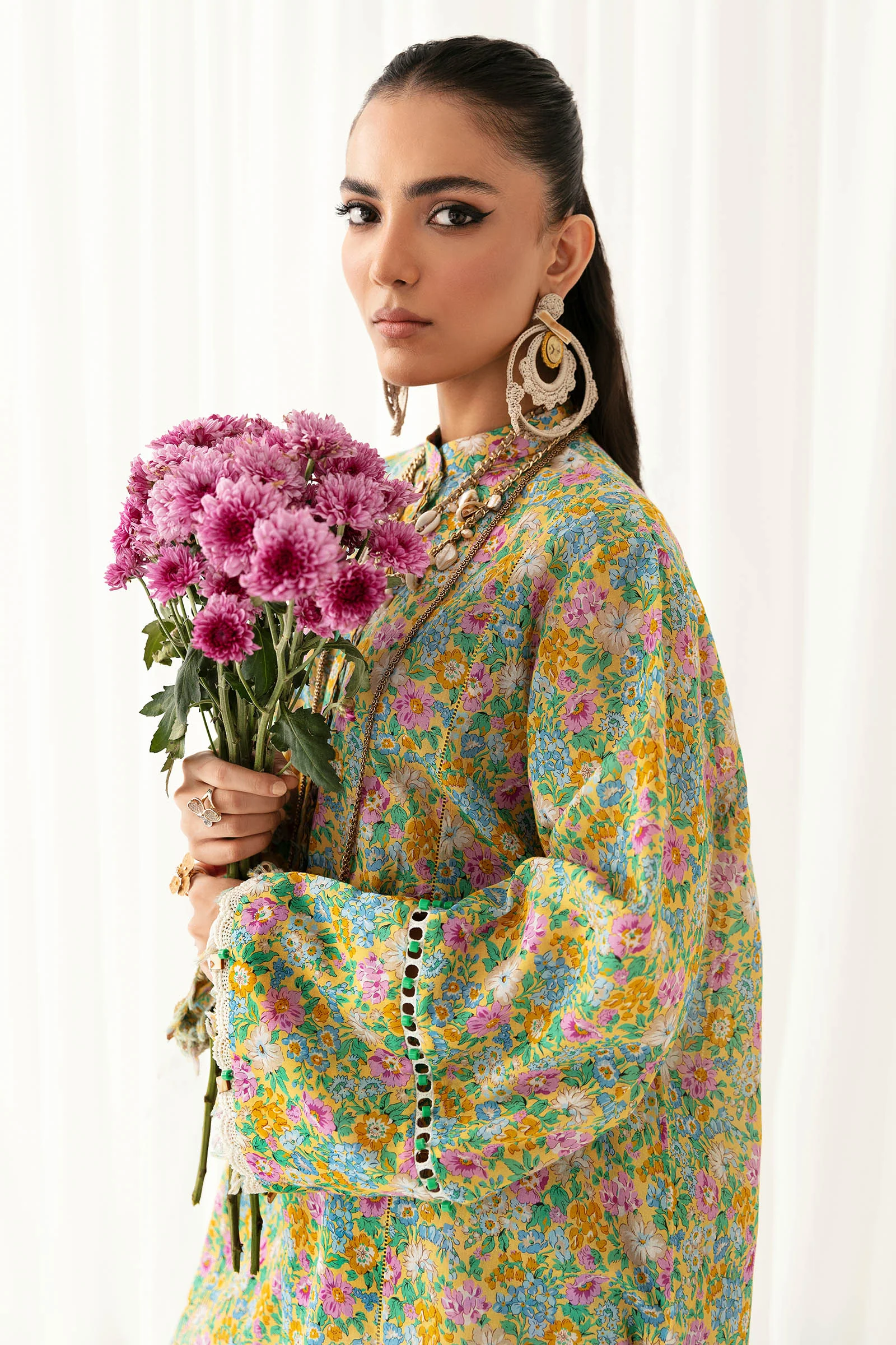 LEYLA (ZRW-21140) 5 LEYLA (ZRW-21140)